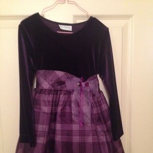 Girls/ Purple Velvet Dress